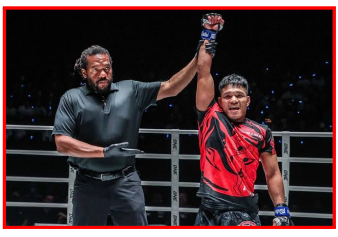 Carlo Bumina-ang Dominates ONE Friday Fights 50 with Explosive First-Round Victory